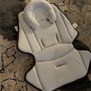 Uppababy infant snug seat